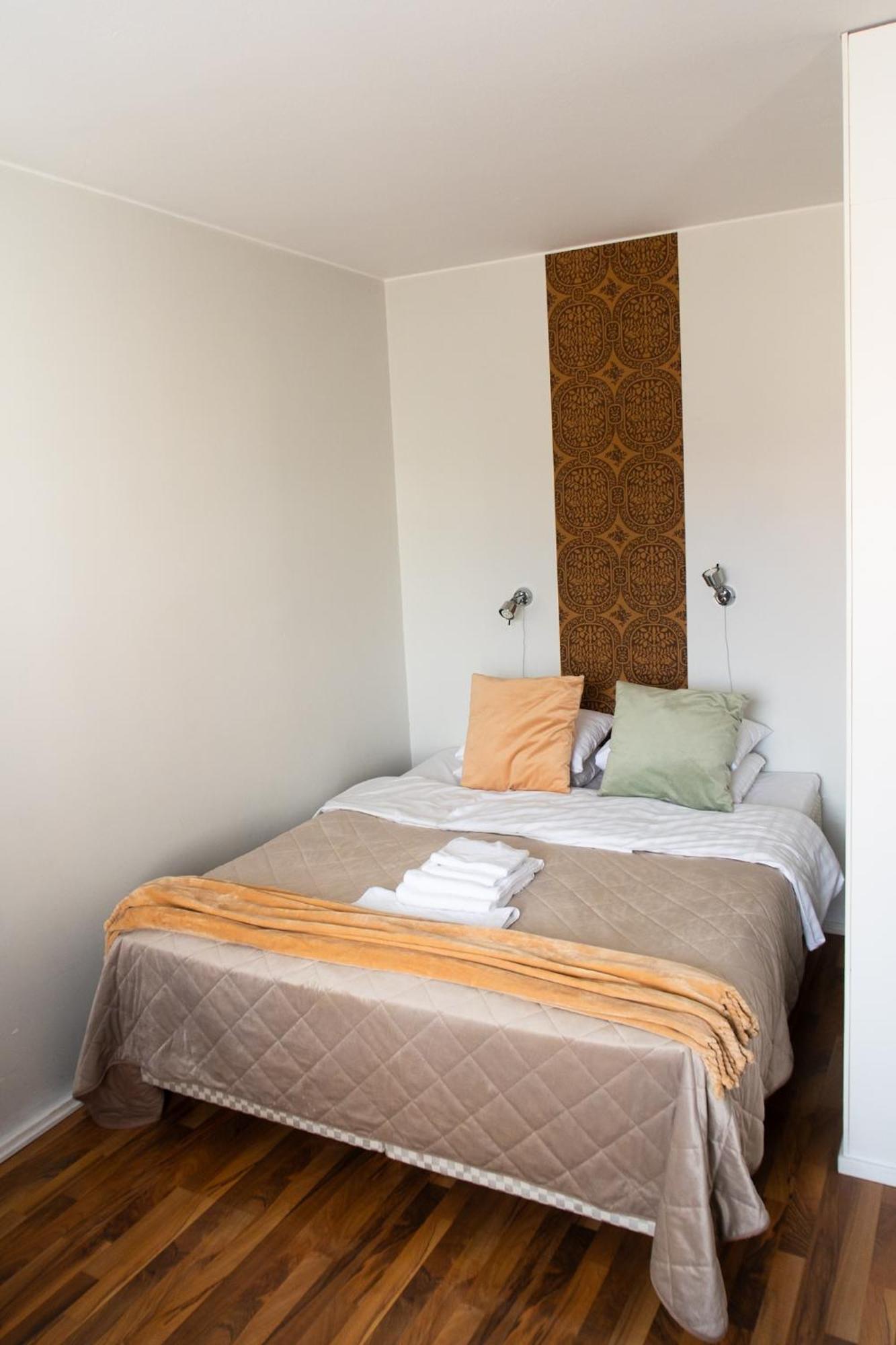 Homeland Hotel